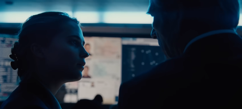 CIA agents talk in Jason Bourne