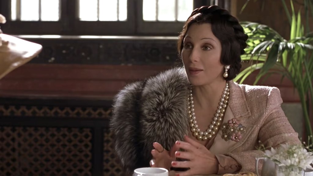 Tea with Mussolini (1999)